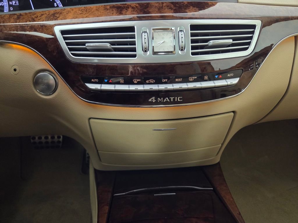 Used 2011 Mercedes-Benz S 550 4MATIC image 13