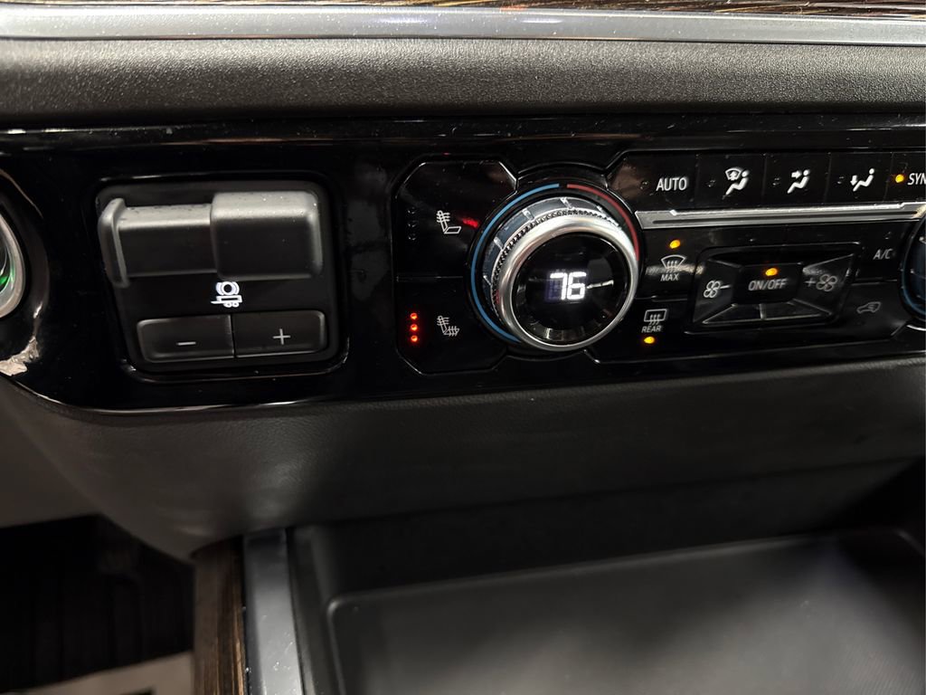 Used 2023 GMC Sierra 1500 Elevation w/ Preferred Package image 29