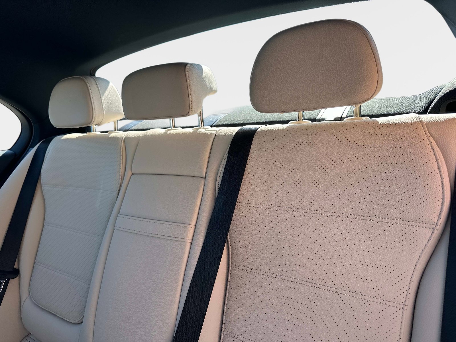 Used 2026 Mercedes-Benz C 300 Sedan image 13