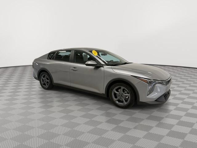 Used 2025 Kia K4 FWD image 13