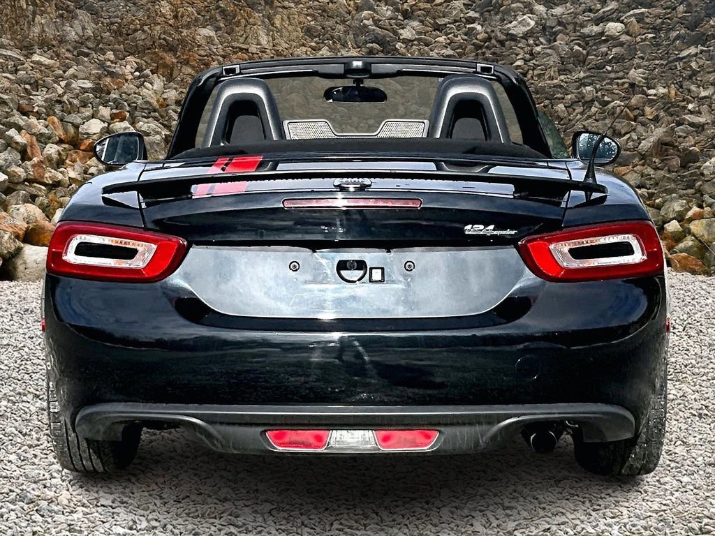 Used 2018 FIAT 124 Spider Classica image 4