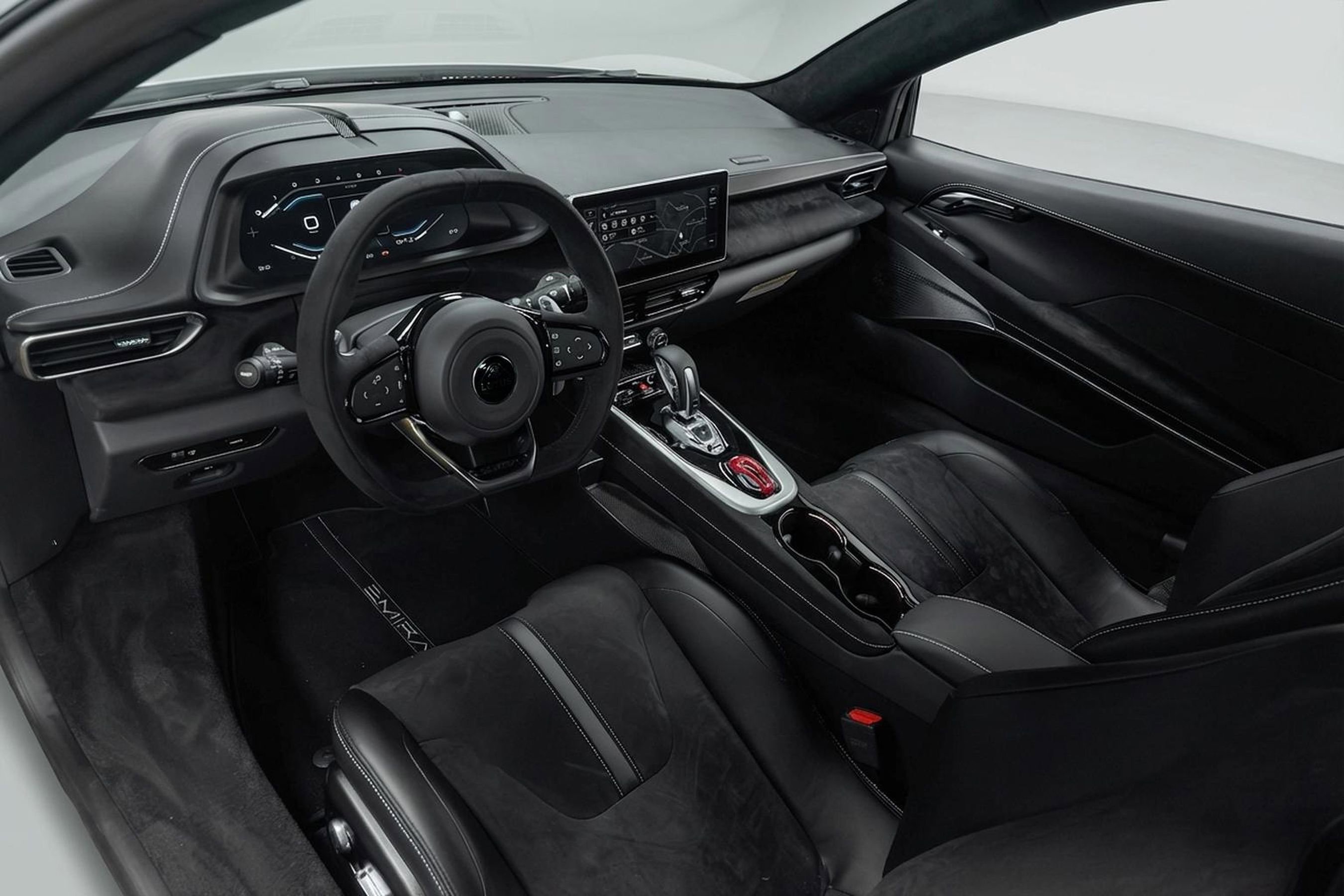 New 2026 Lotus Emira SE image 2