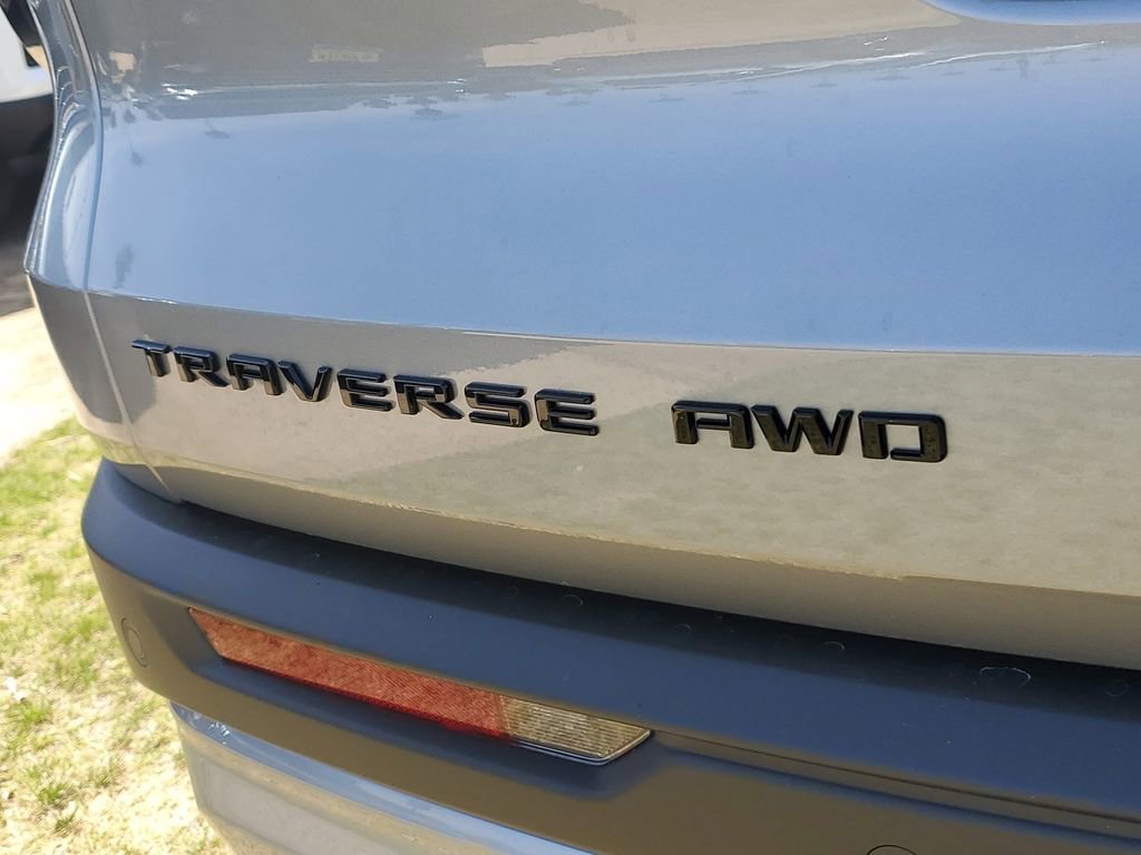 New 2026 Chevrolet Traverse Z71 w/ Enhanced Driving Package image 7