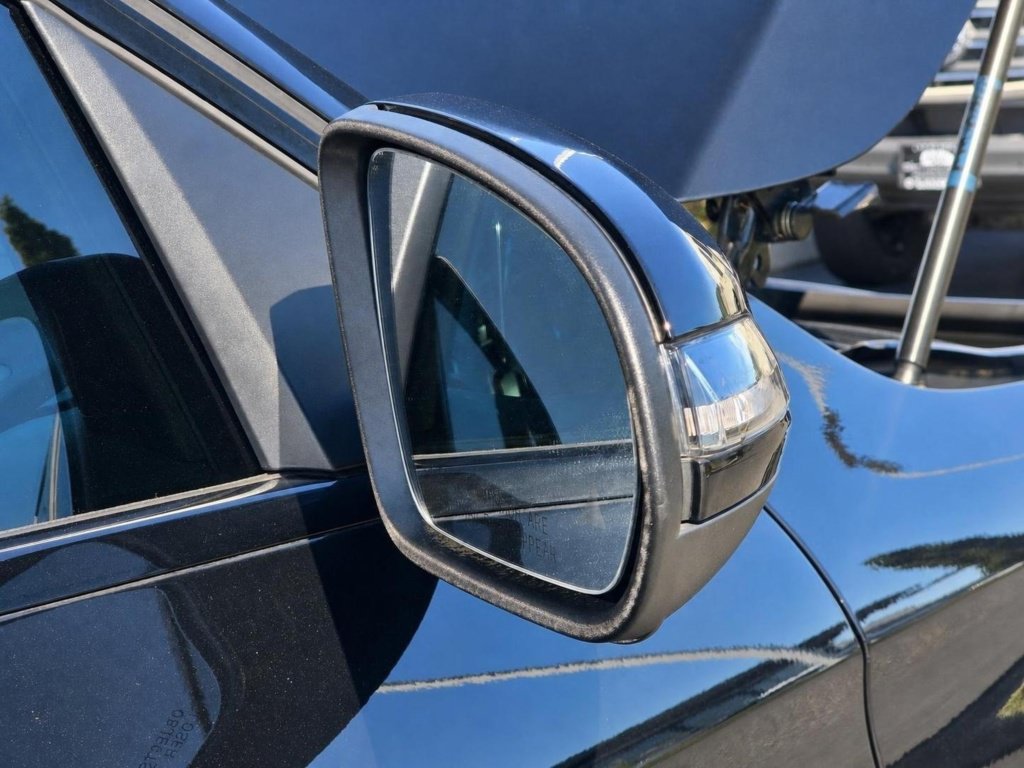Used 2022 Mercedes-Benz GLC 300 4MATIC image 28