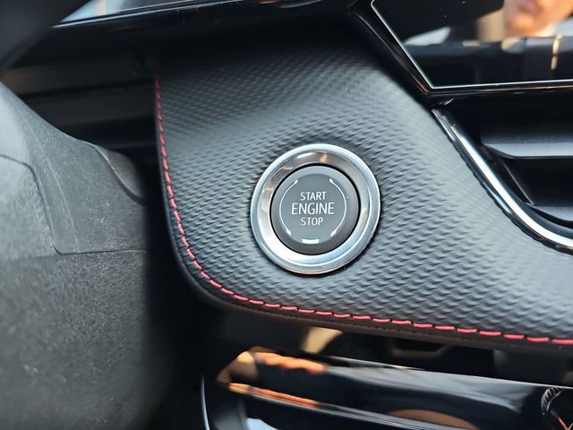 New 2027 Chevrolet Equinox RS w/ Safety and Technology Package FWD image 17