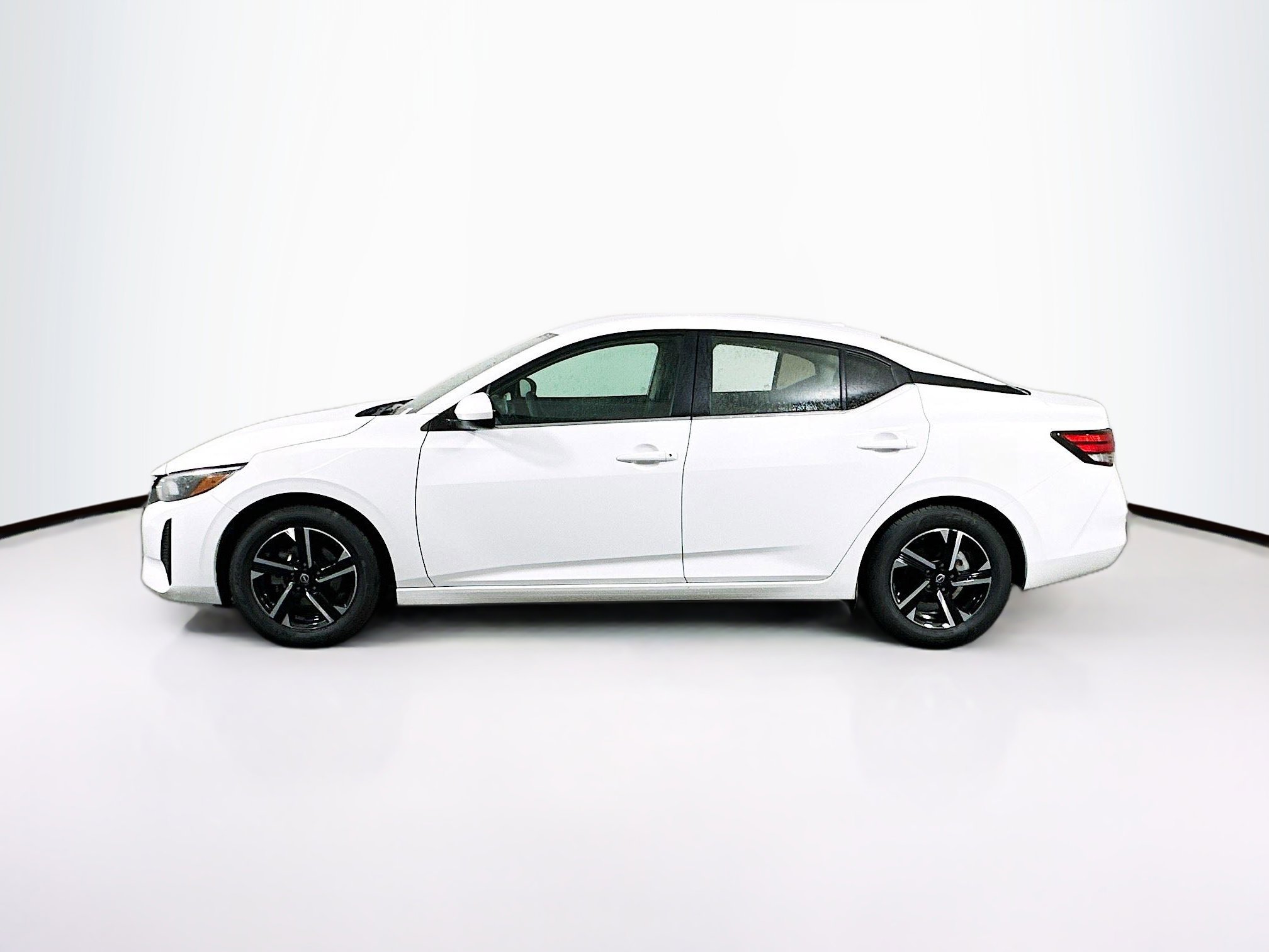 Used 2024 Nissan Sentra SV image 4