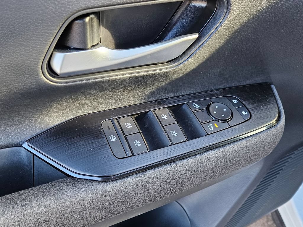New 2026 Nissan Kicks SV w/ SV Premium Package AWD/4WD image 15