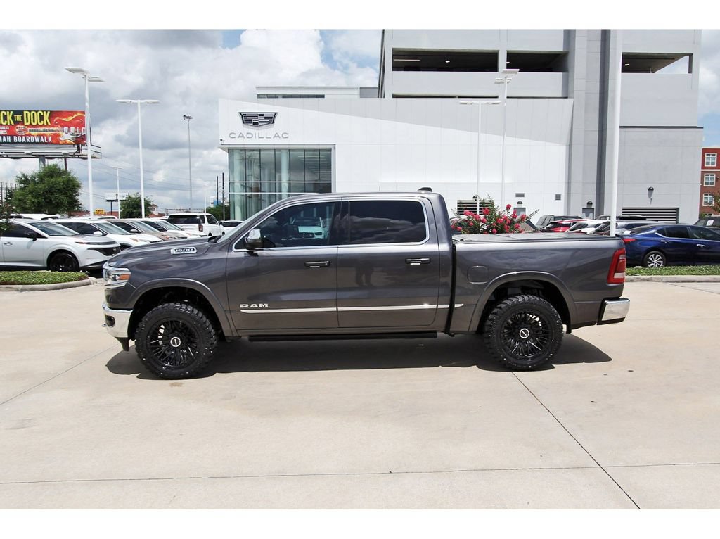 Used 2024 RAM 1500 Limited AWD/4WD image 3