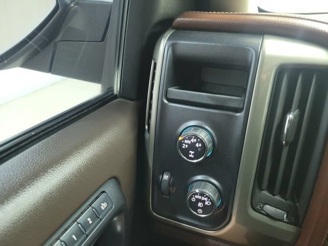 Used 2014 Chevrolet Silverado 1500 High Country AWD/4WD image 24