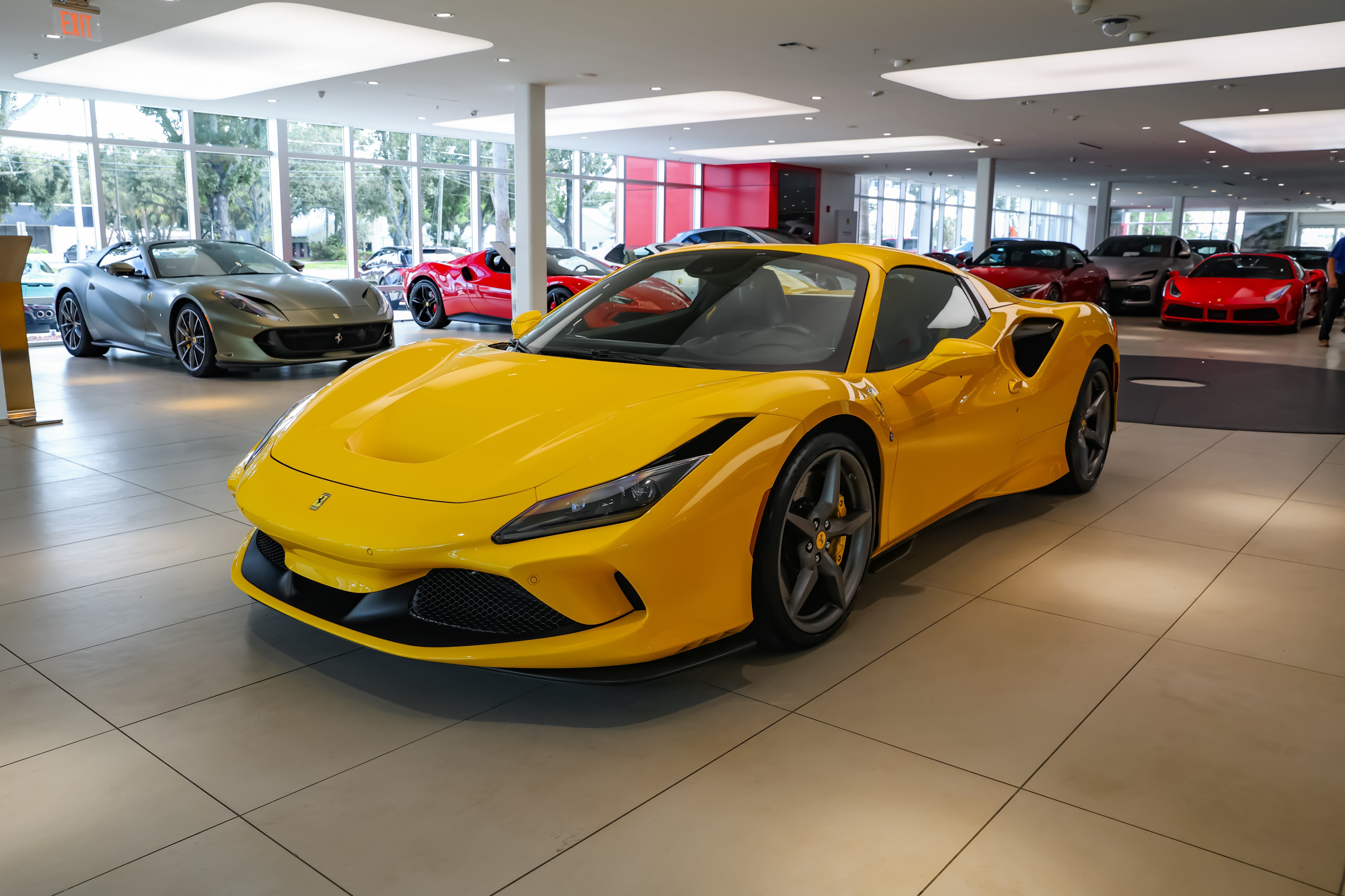 Used 2023 Ferrari F8 Tributo RWD image 42