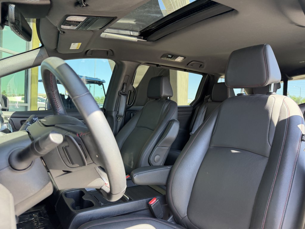 Used 2025 Honda Odyssey Sport-L image 33