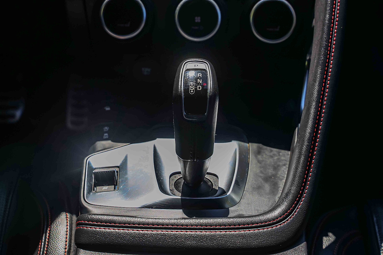 Used 2020 Jaguar E-PACE Checkered Flag AWD/4WD image 12