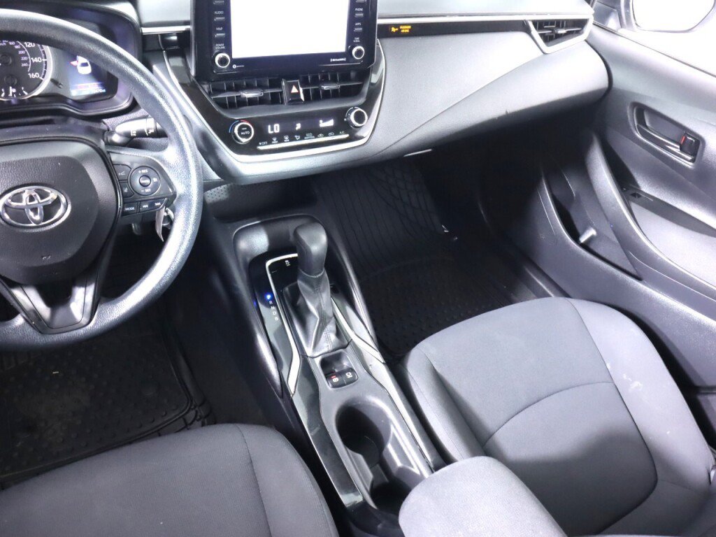 Used 2022 Toyota Corolla LE FWD image 30