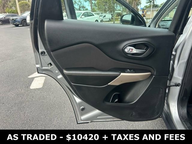 Used 2017 Jeep Cherokee Sport image 13