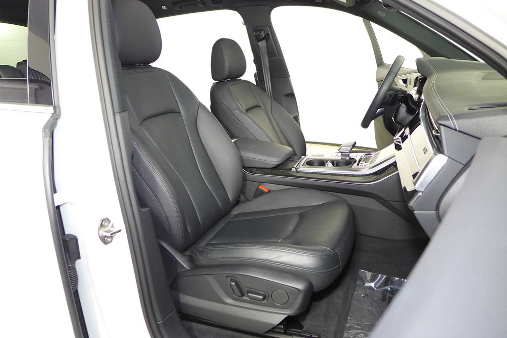 Used 2023 Audi Q7 3.0T Premium w/ Convenience Package AWD/4WD image 19