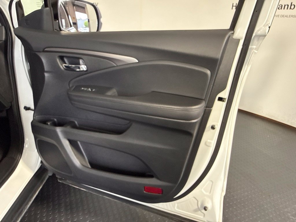 Certified 2022 Honda Pilot Special Edition image 5