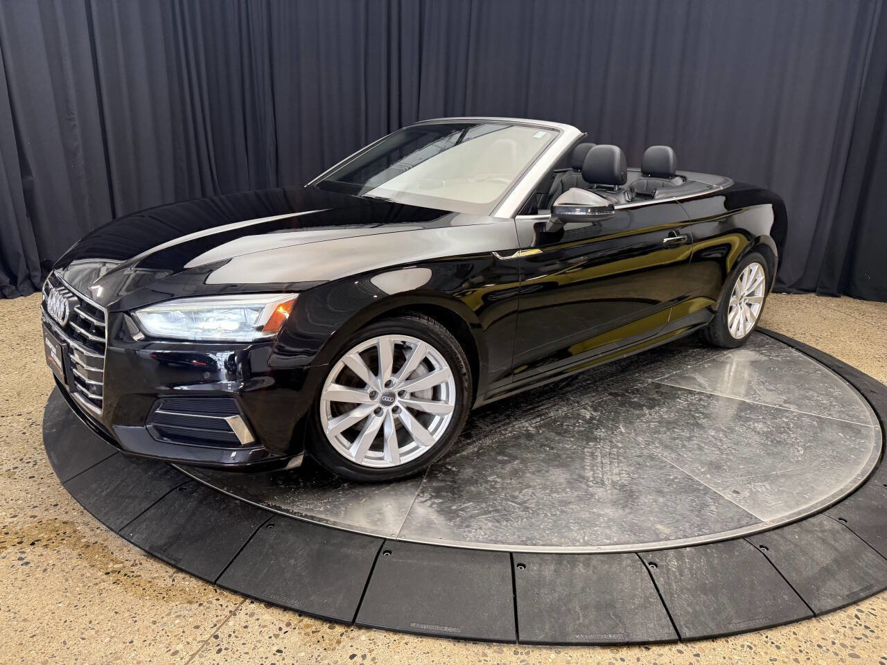 Used 2018 Audi A5 2.0T Premium Plus w/ Premium Plus image 2