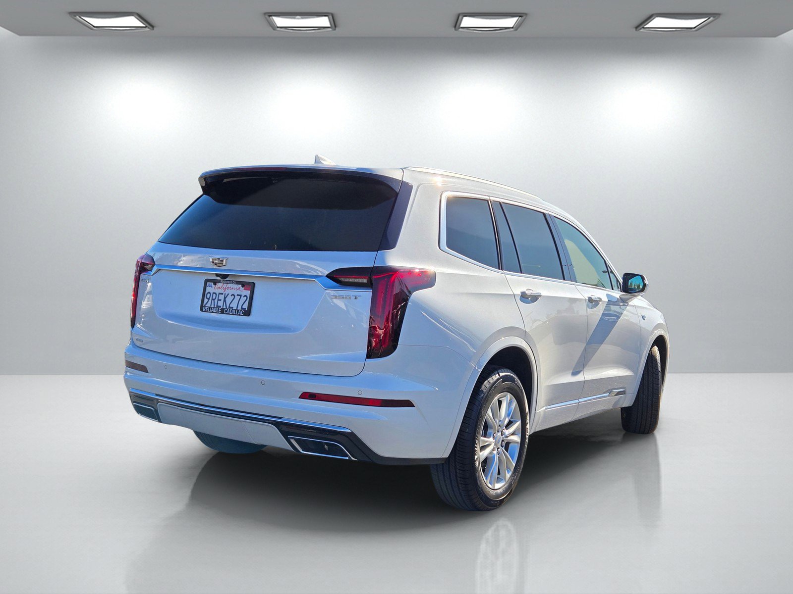 Used 2025 Cadillac XT6 Luxury image 4