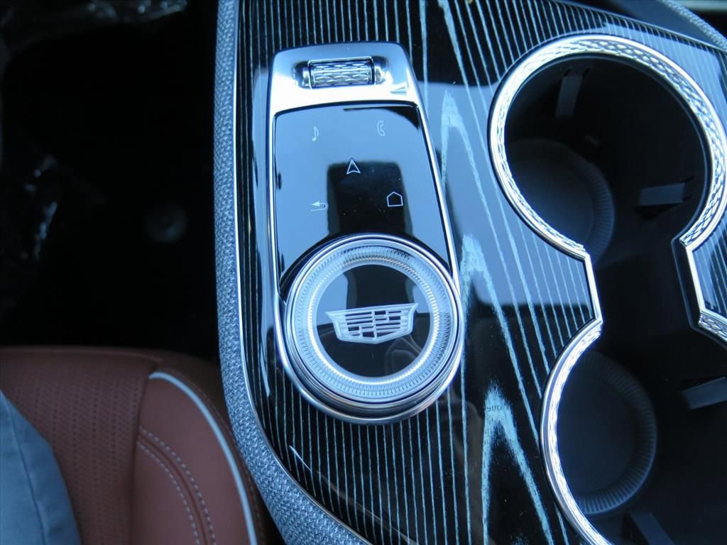 New 2026 Cadillac Optiq Sport 2 image 17