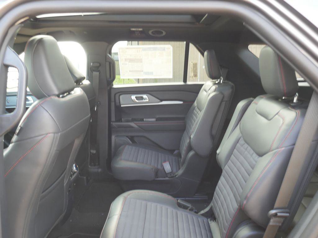 New 2026 Ford Explorer ST-Line image 13