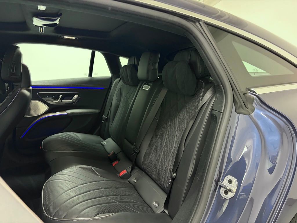 Used 2023 Mercedes-Benz EQS 580 4MATIC Sedan image 11
