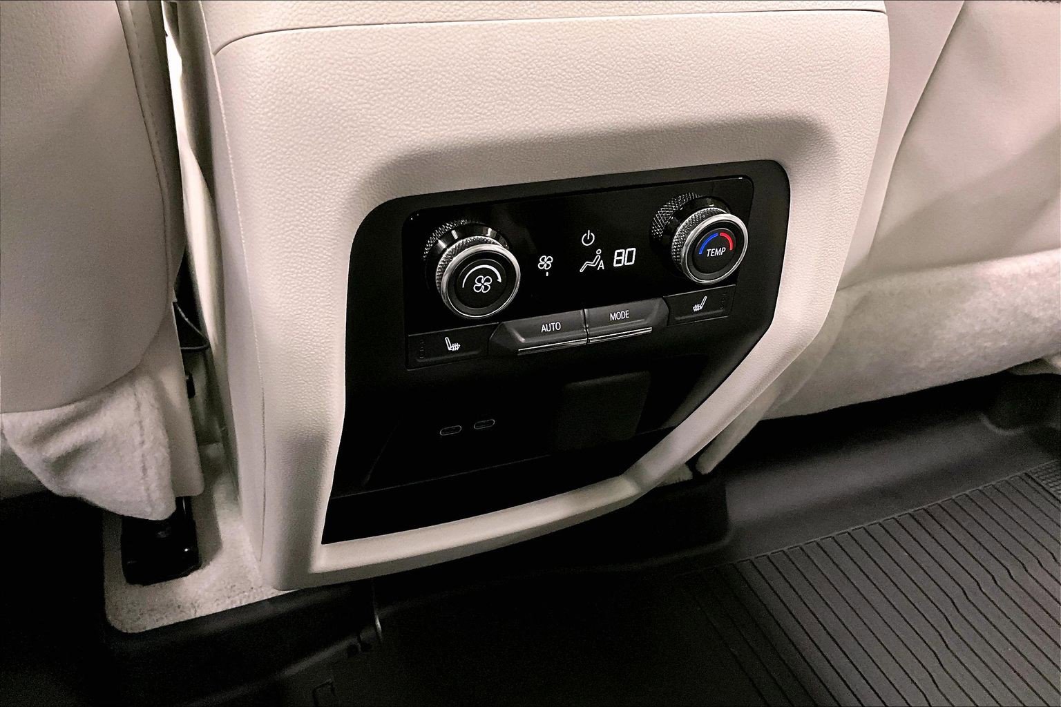 Used 2025 Buick Enclave Avenir w/ Super Cruise Package AWD/4WD image 32