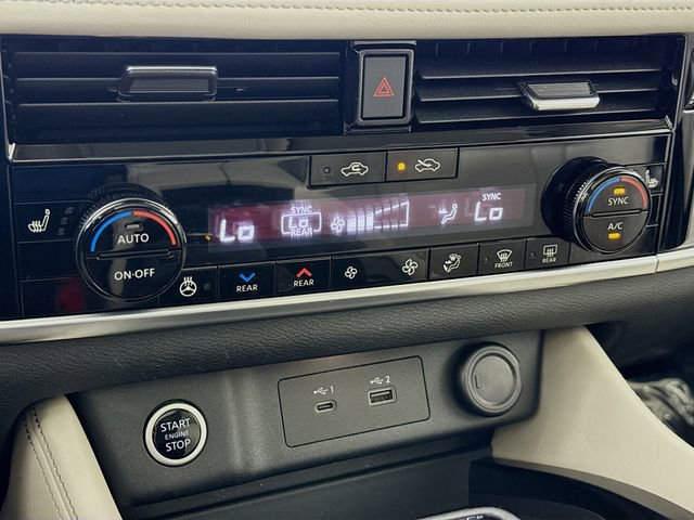 Used 2021 Nissan Rogue SL w/ Premium Package image 16