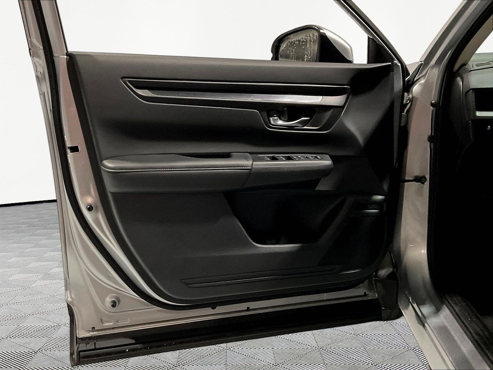 Certified 2025 Honda CR-V EX image 20