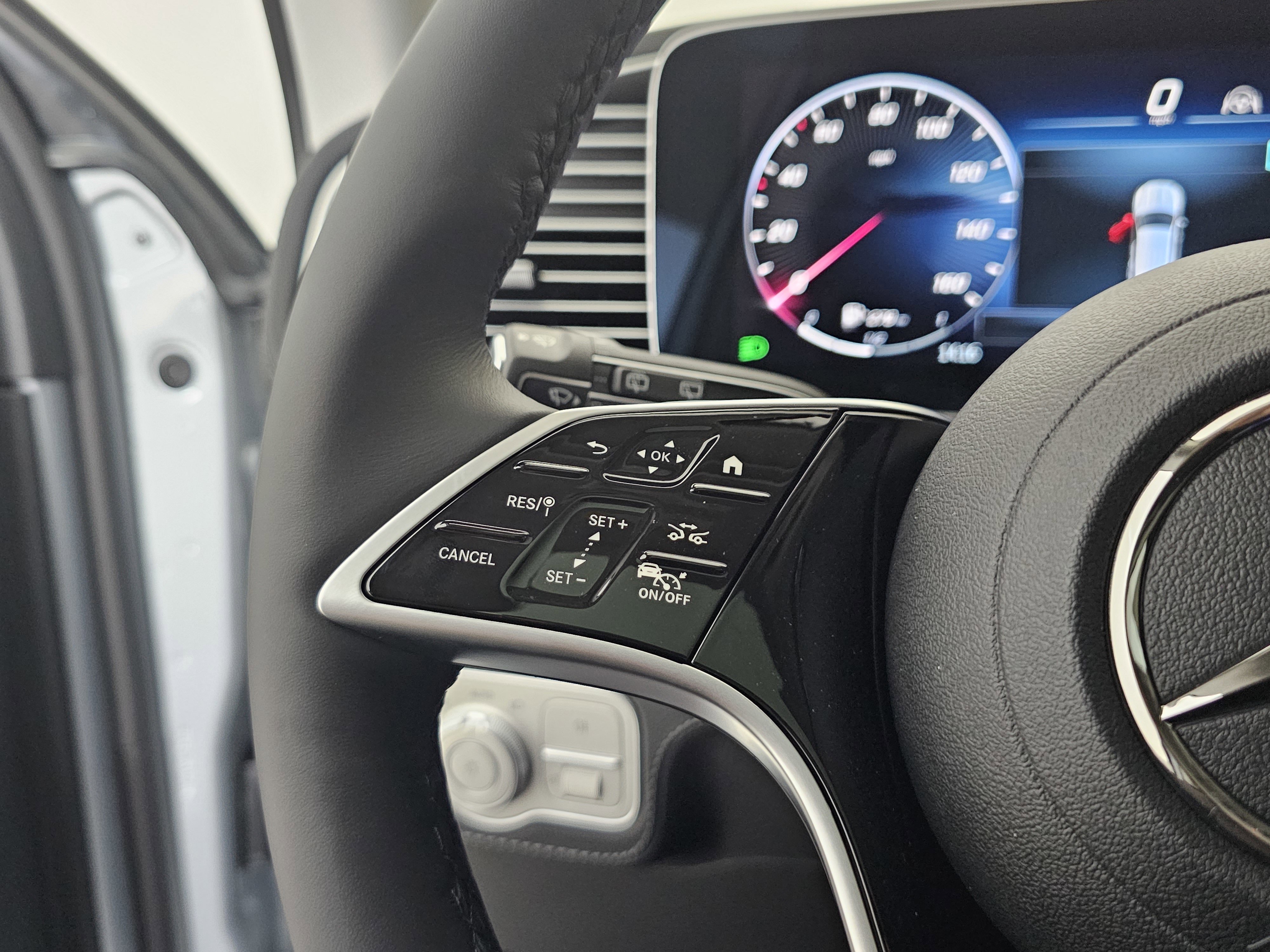 New 2026 Mercedes-Benz GLE 450 4MATIC image 38