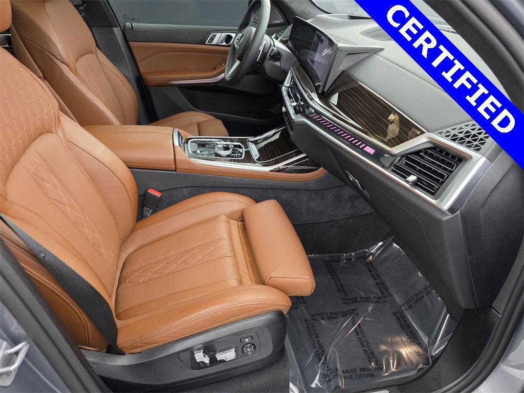 Used 2025 BMW X7 M60i image 29