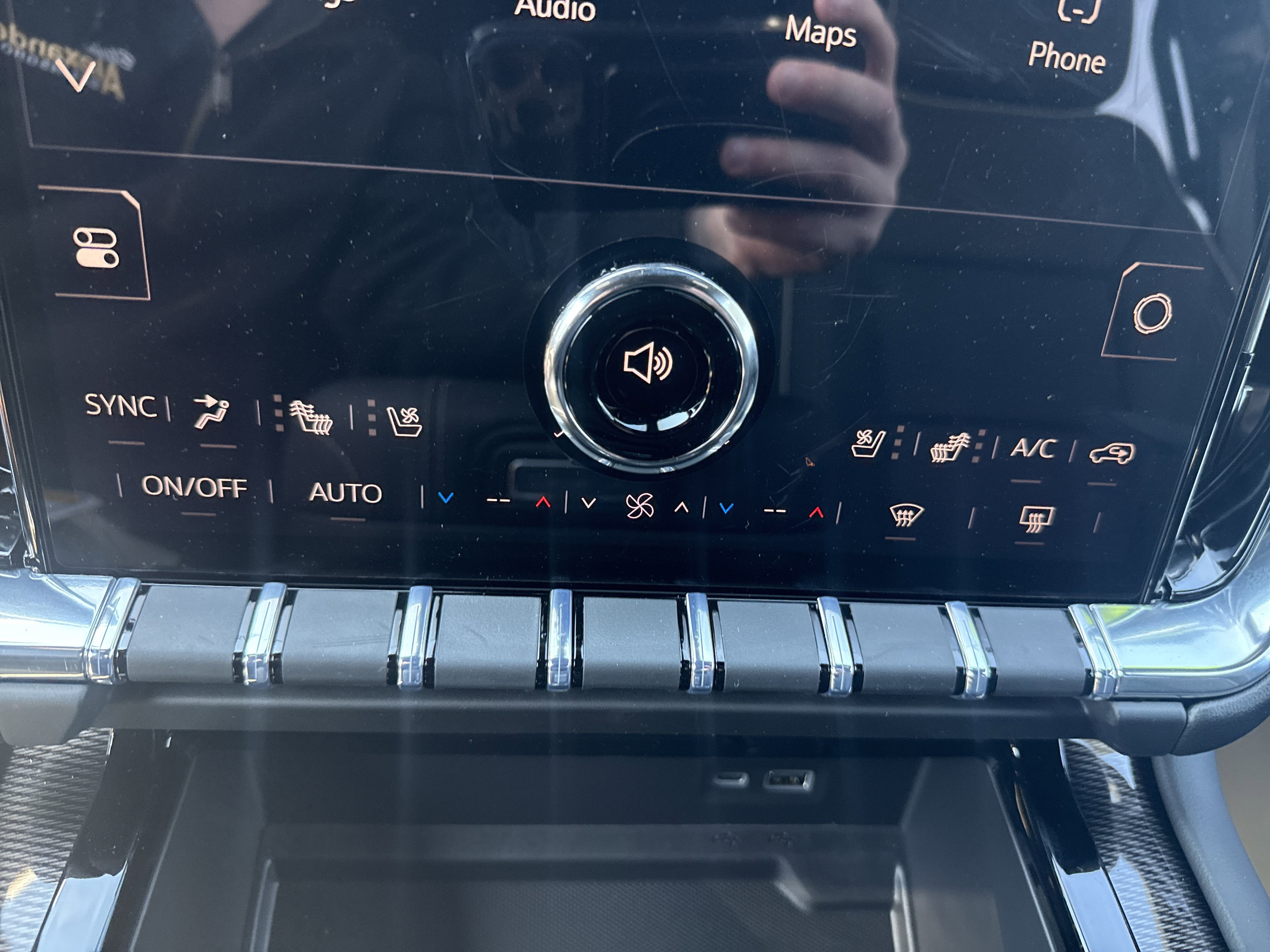 New 2026 GMC Yukon XL Elevation AWD/4WD image 5