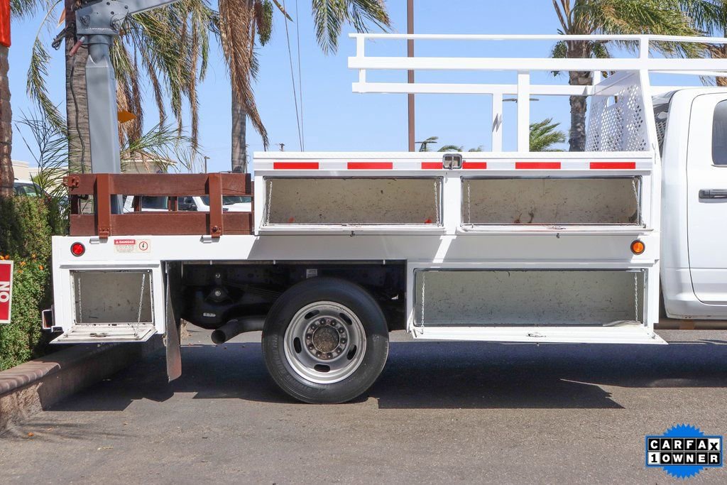 Used 2016 RAM 5500 Tradesman w/ Chrome Appearance Group RWD image 14