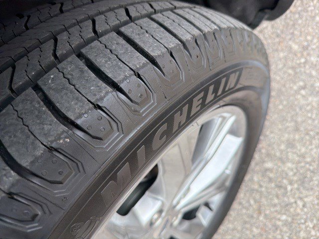 Used 2020 Ford Explorer Limited image 9