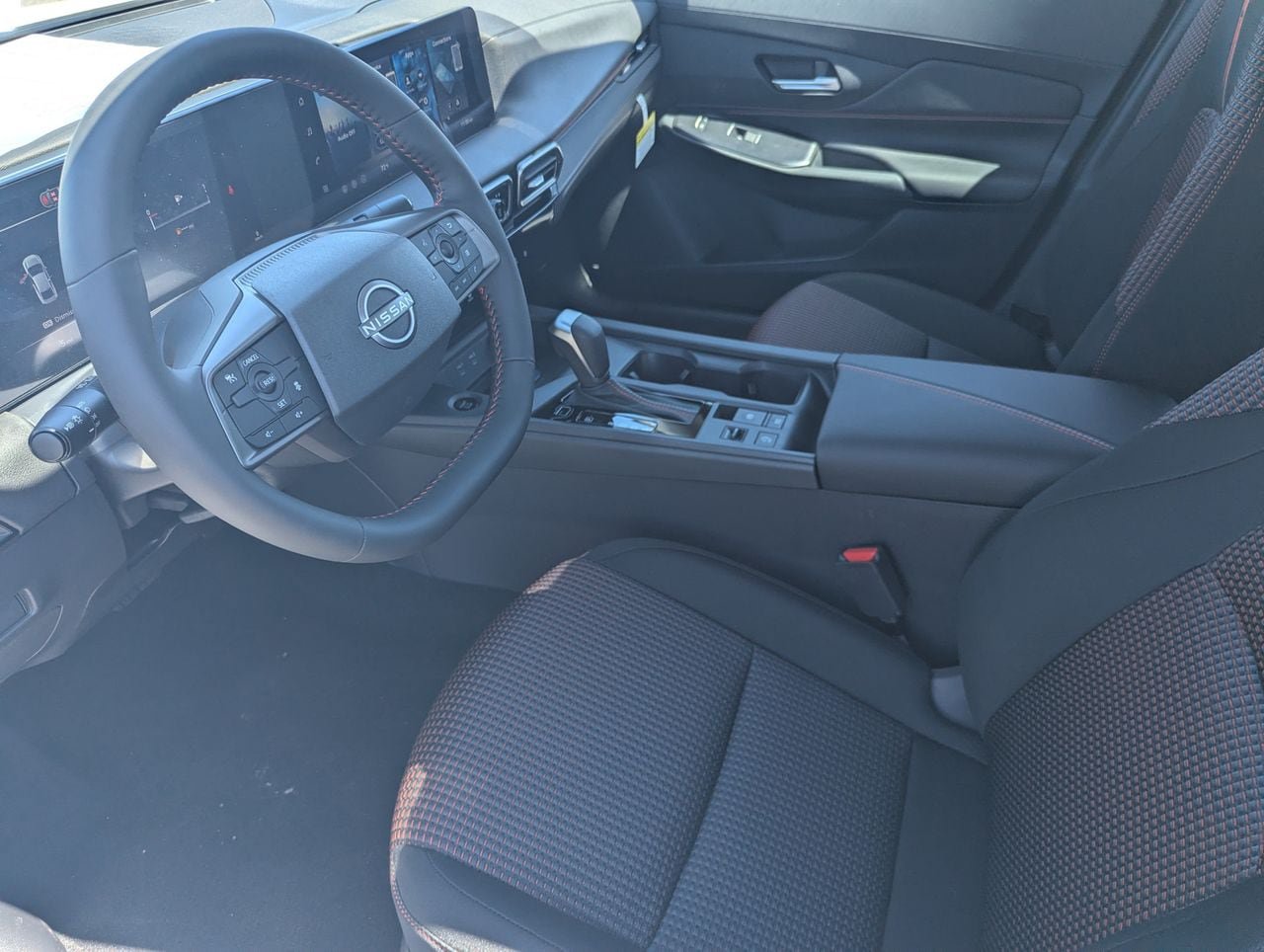 New 2027 Nissan Sentra SR w/ Floor Mat Package FWD image 11