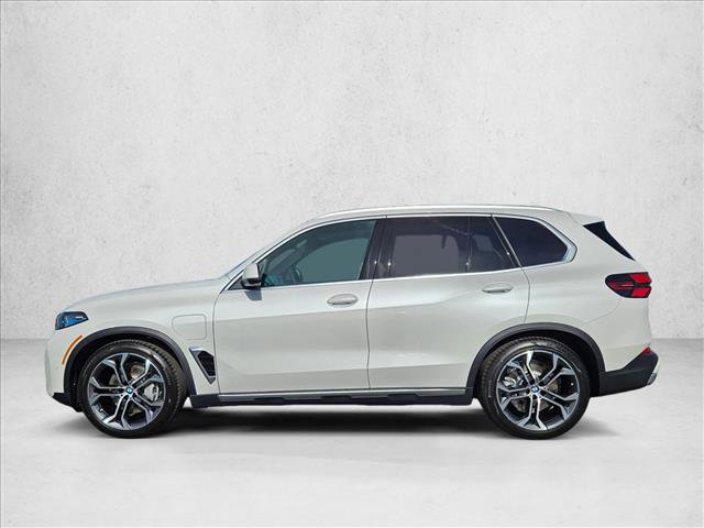New 2026 BMW X5 xDrive50e w/ Premium Package image 5