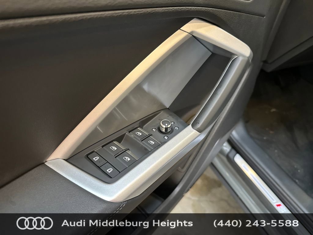 New 2025 Audi Q3 2.0T Premium image 12