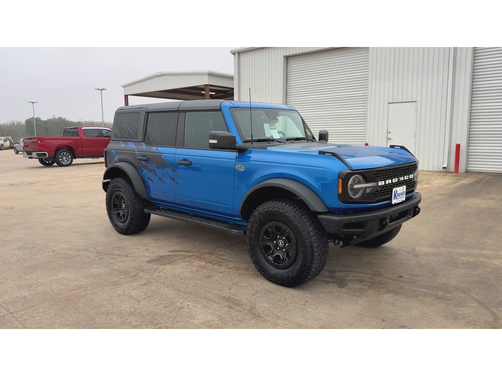 Used 2024 Ford Bronco Wildtrak image 2
