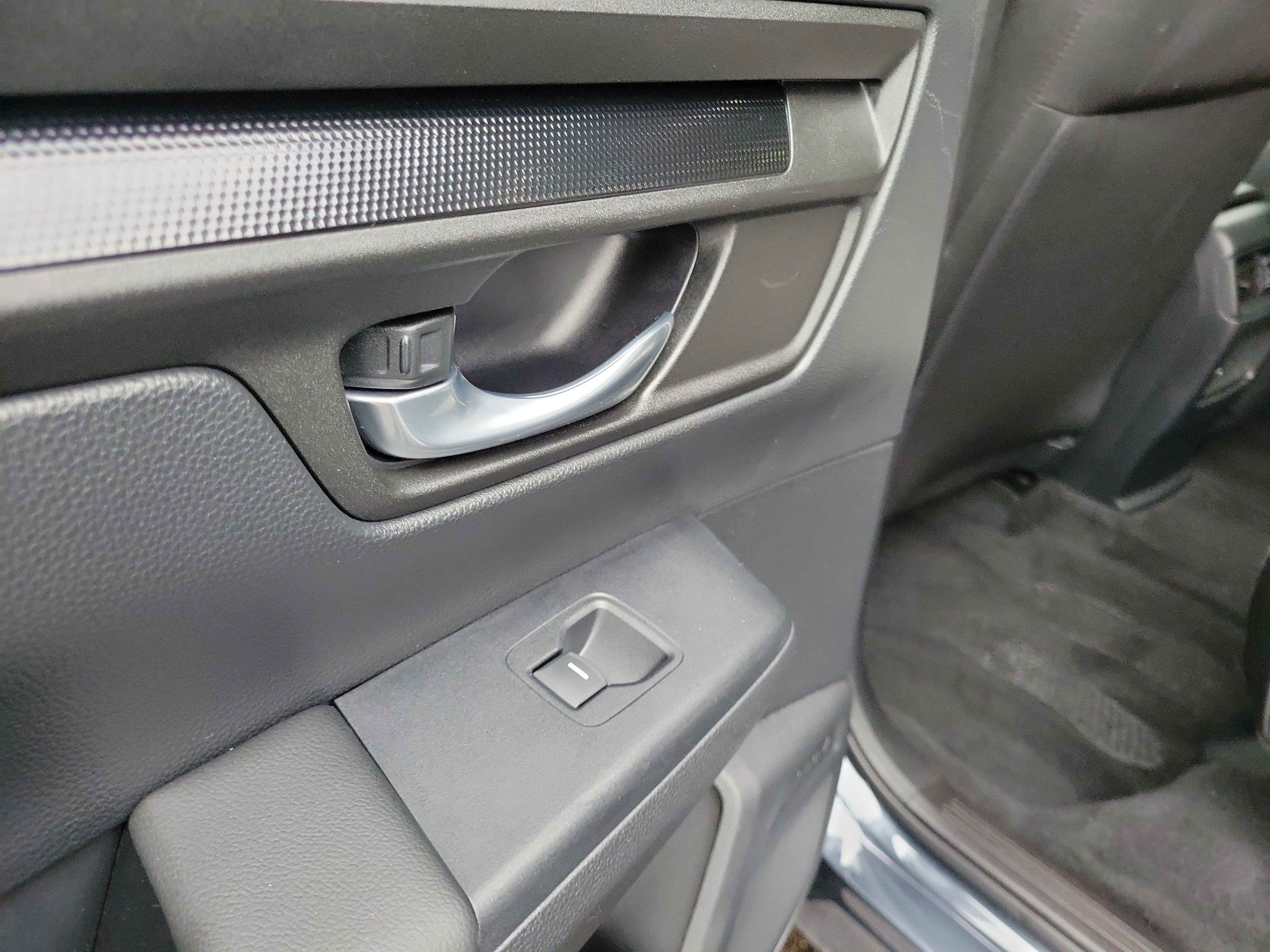 Used 2024 Honda CR-V EX image 13