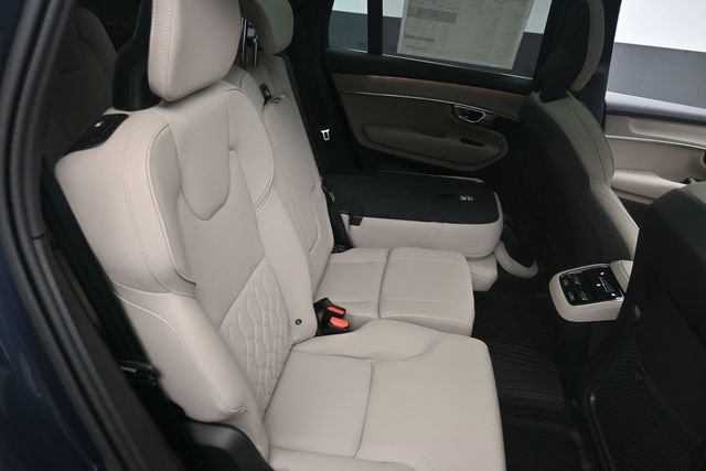 Used 2026 Volvo XC90 B6 Plus w/ Protection Package Premier AWD/4WD image 28
