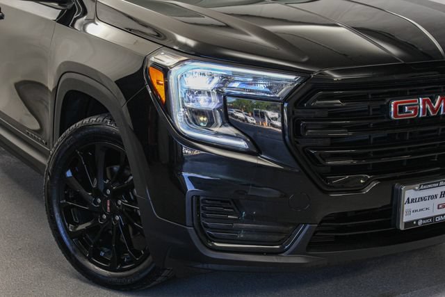 Used 2024 GMC Terrain SLE w/ Driver Convenience Package AWD/4WD image 3