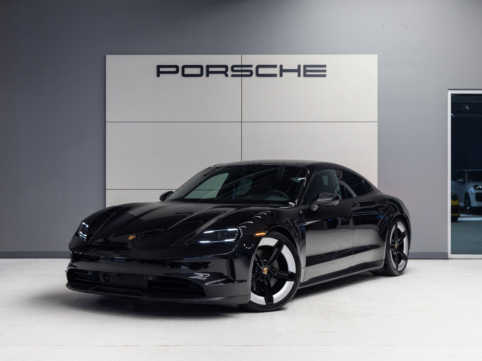 Certified 2025 Porsche Taycan AWD/4WD image 1