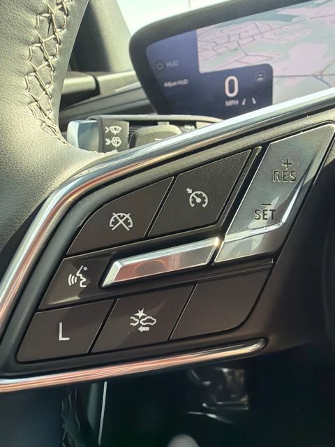Used 2025 Buick Enclave Preferred w/ Power Package AWD/4WD image 18