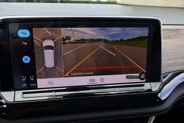 New 2026 Volkswagen Atlas SEL Premium R-Line image 24