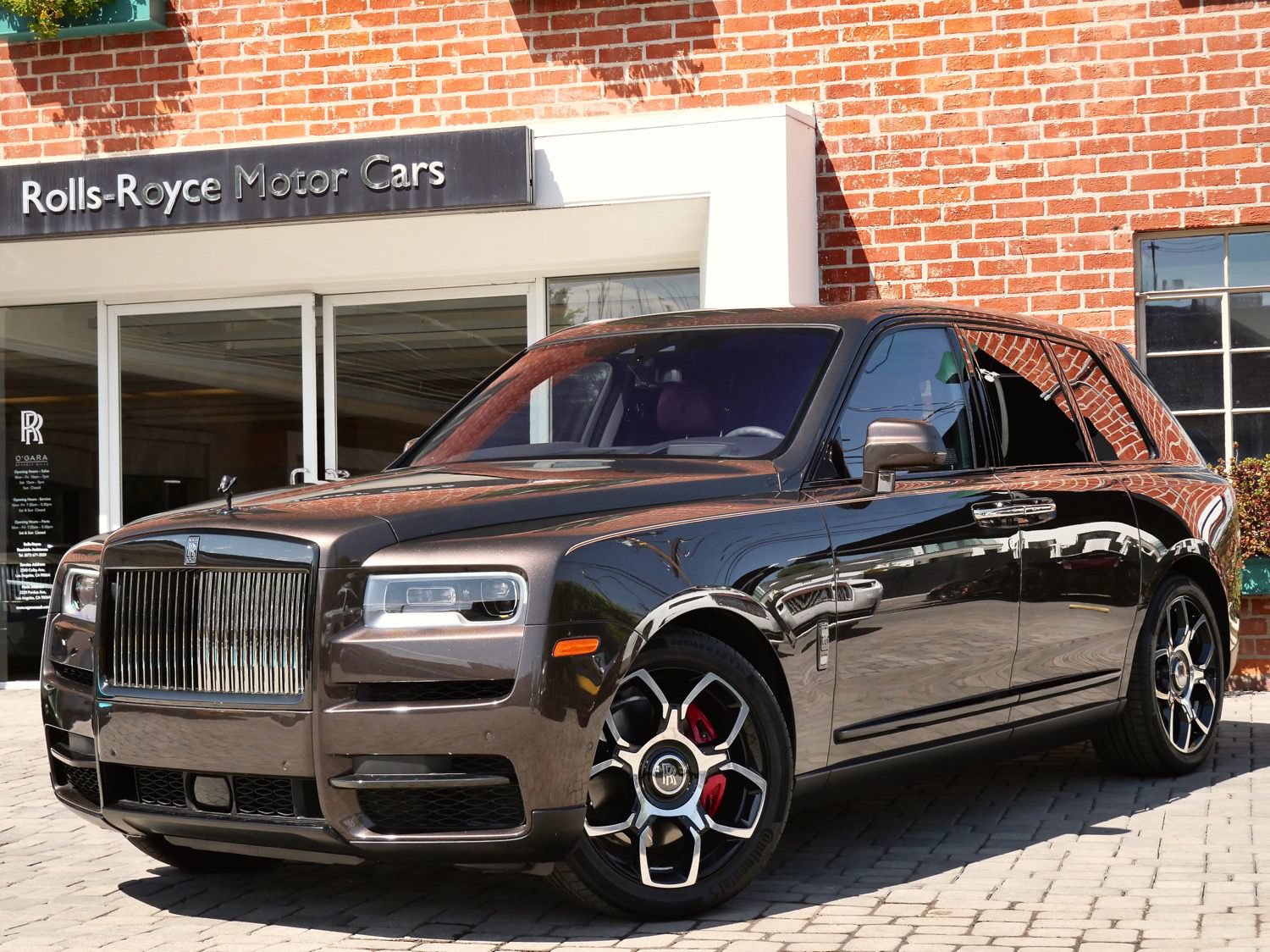 Certified 2023 Rolls-Royce Cullinan Black Badge w/ Driver's Package AWD/4WD image 1