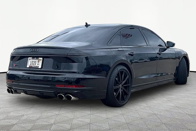Used 2024 Audi S8 w/ S8 Comfort Plus Package AWD/4WD image 2