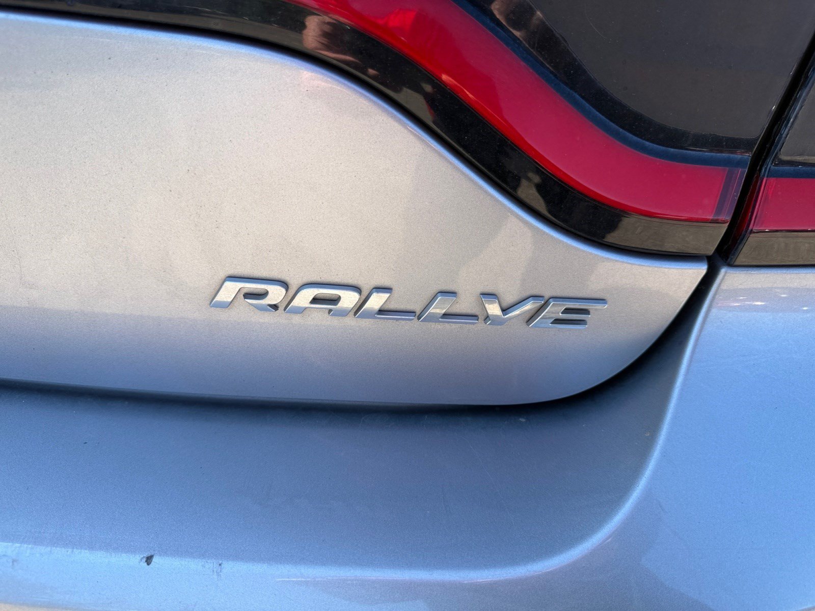 Used 2016 Dodge Charger SXT w/ Rallye Group RWD image 23