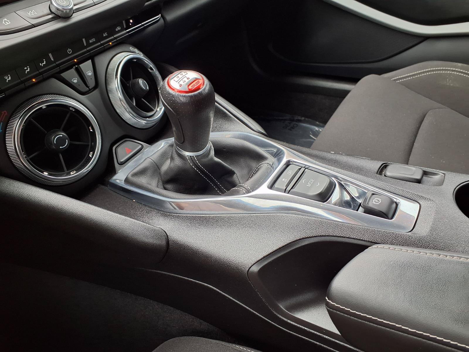Used 2017 Chevrolet Camaro SS RWD image 6