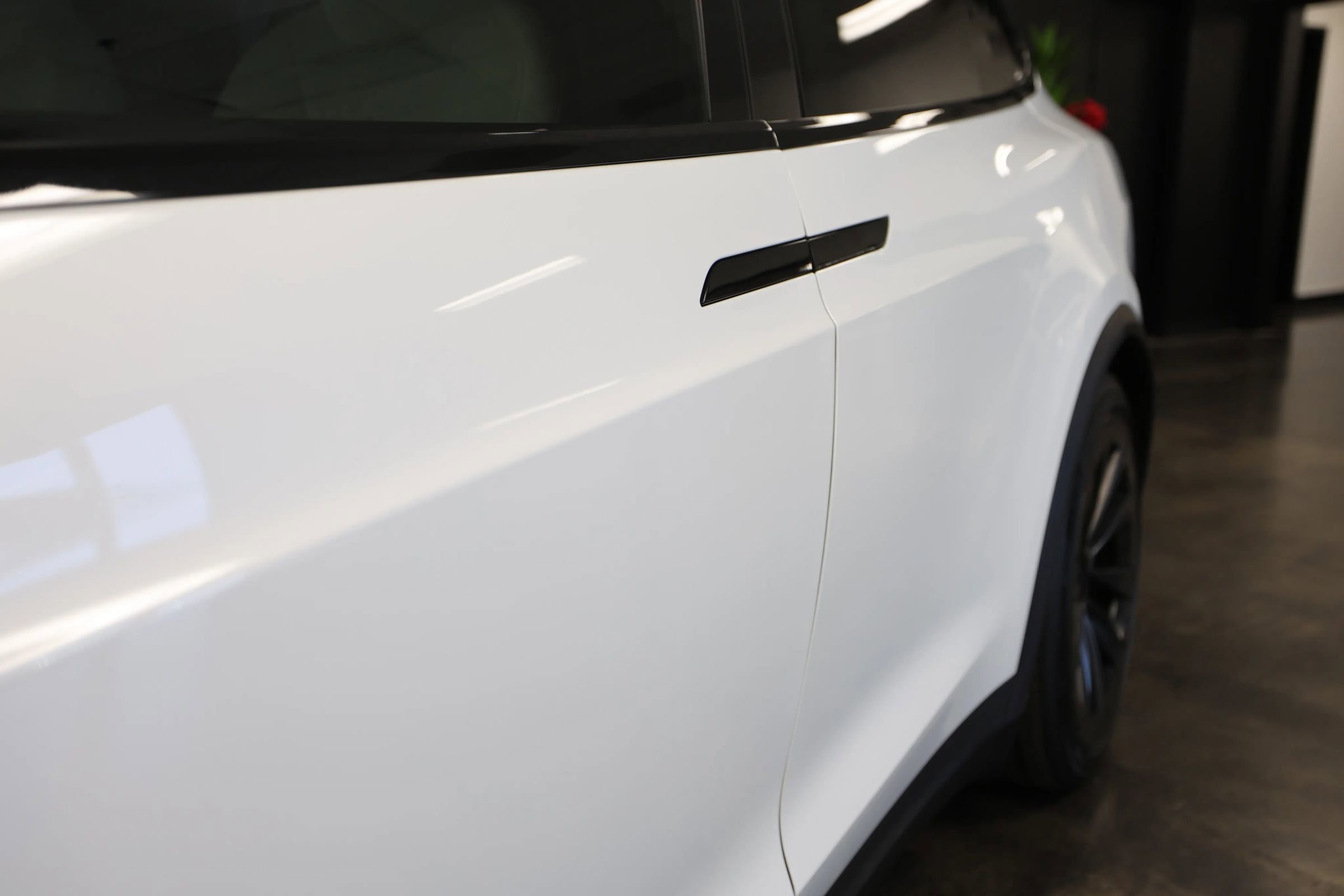 Used 2022 Tesla Model X Plaid image 13