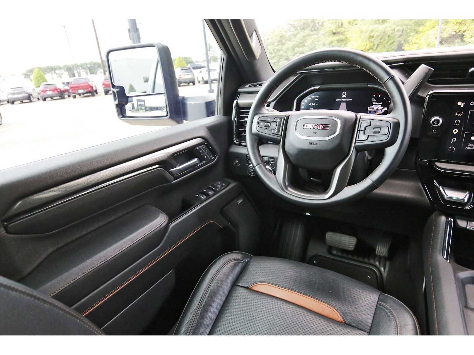 Used 2024 GMC Sierra 2500 AT4 w/ AT4 Premium Plus Package AWD/4WD image 6