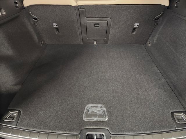 New 2026 Volvo XC60 B5 Plus w/ Protection Package Premier AWD/4WD image 34